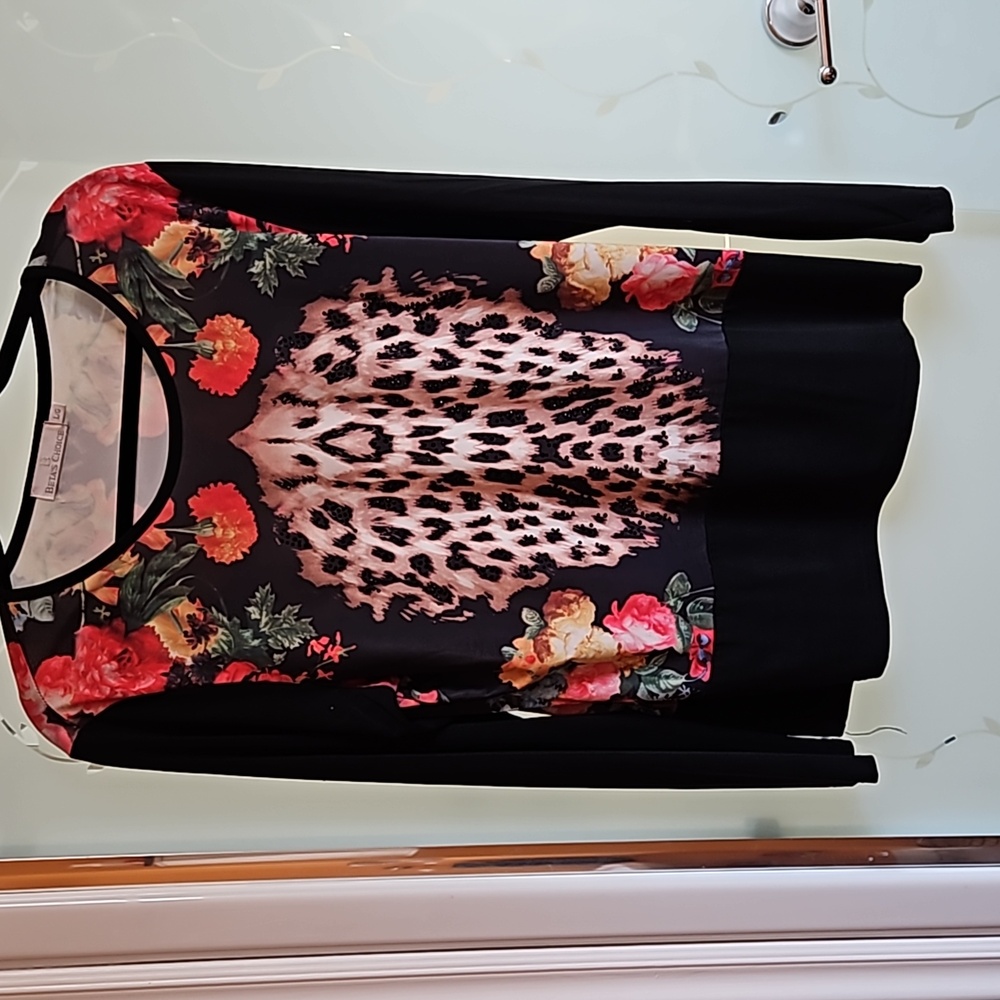 Betas choice long Sleeve top